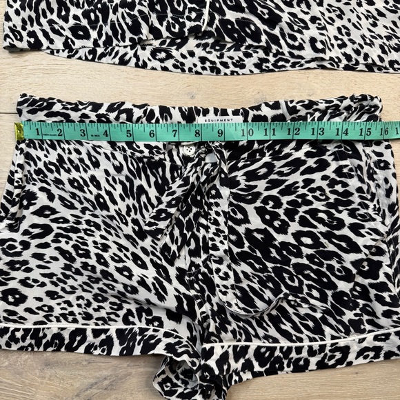 Equipment Silk Leopard Print Pajamas Set - Picture 7 of 12